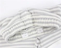 Lil Atelier oyster mushroom/coconut milk stribede shorts